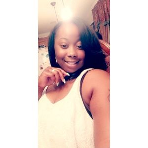 Meet your Posher, Eliza